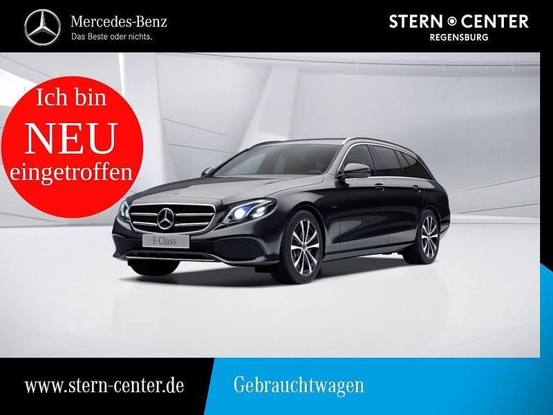 Schwarz Gebraucht 2019 Mercedes E300 Avantgarde Kombi | 21.900 € (Superpreis) - Bild 1/4
