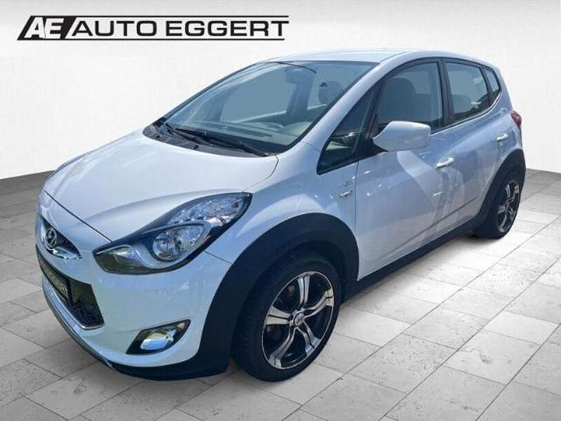 Weiß Gebraucht 2015 Hyundai ix20 Van / Kleinbus | 10.990 € (Etwas zu teuer) - Bild 1/3