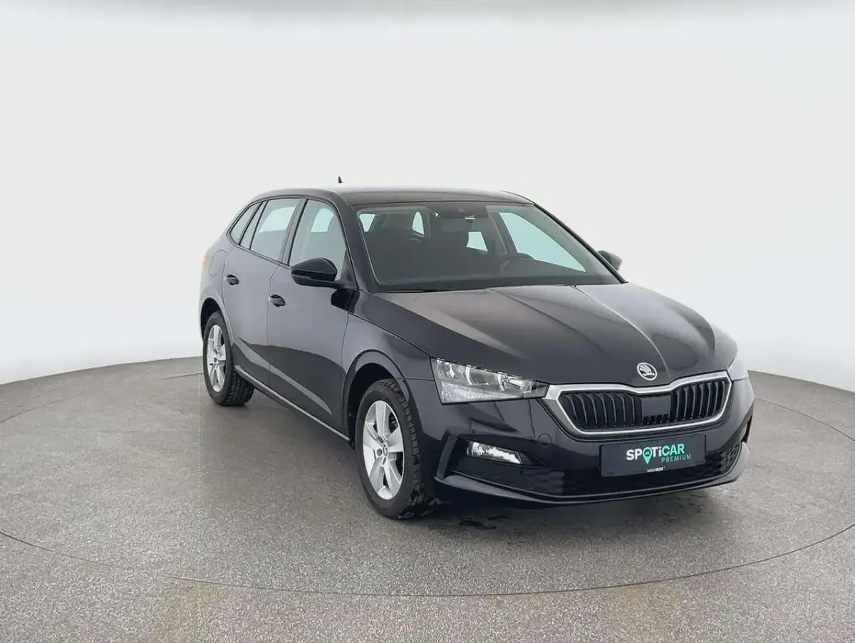Gebraucht Skoda Scala Cool Plus 95 PS (69 kW) 2020 Schwarz (metallic) Kleinwagen