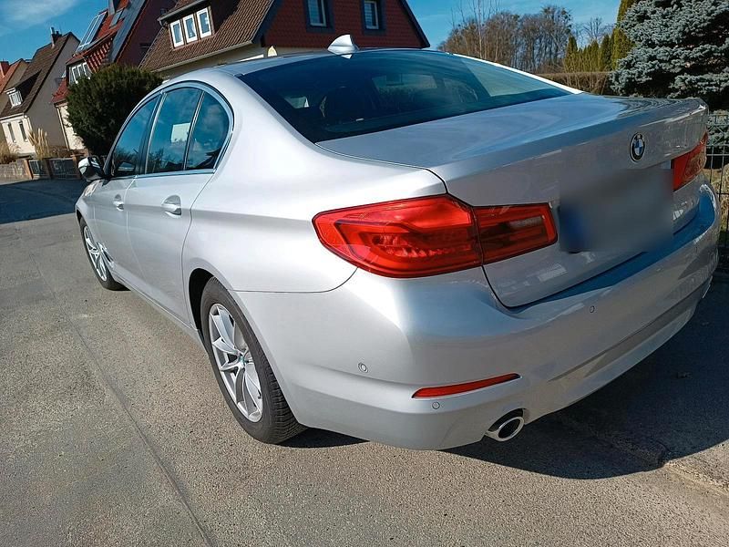 Gebraucht BMW 520 184 PS (135 kW) 2018 Silber Limousine