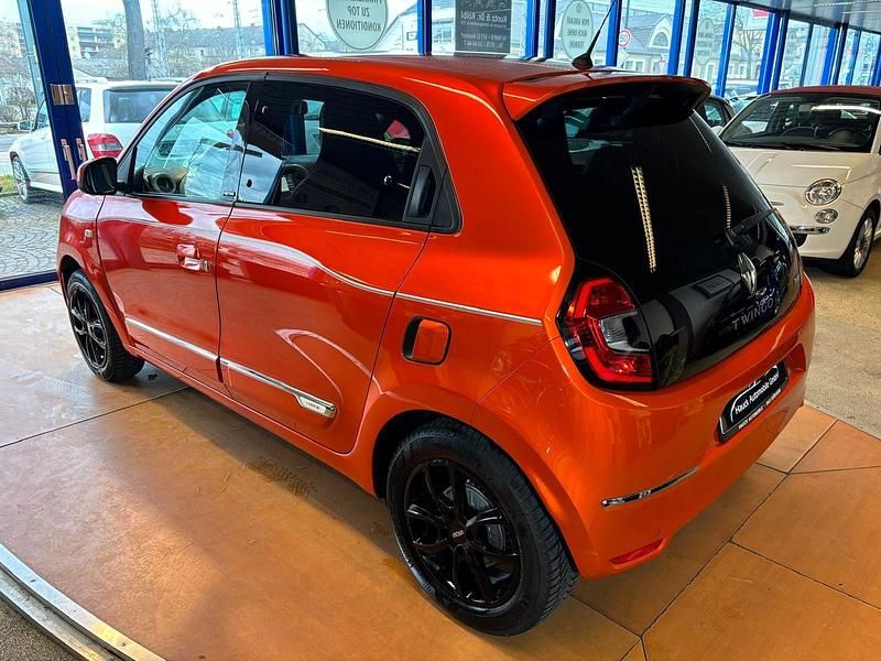 Gebraucht Renault Twingo Vibes 60 kW (82 PS) 2021 Orange Kleinwagen