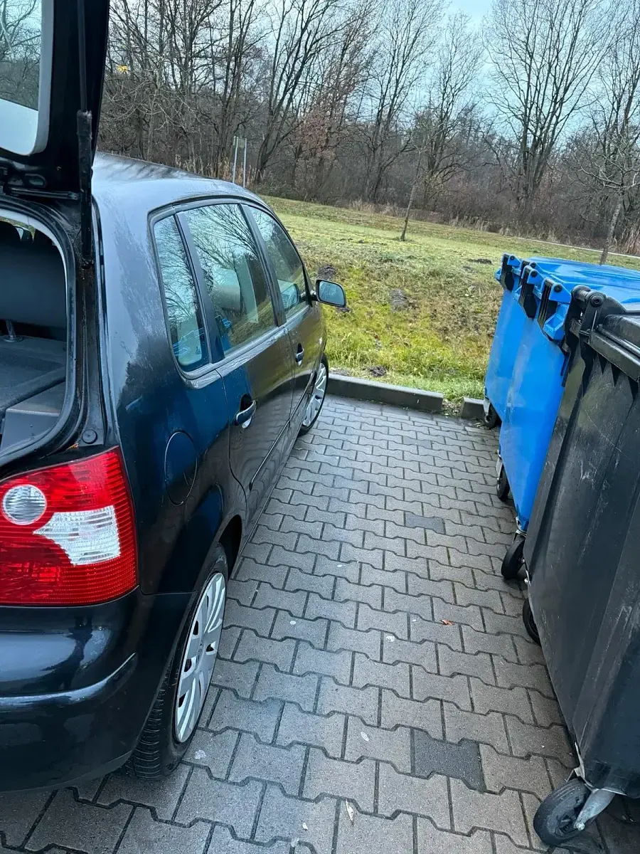 Gebraucht VW Polo 75 PS (55 kW) 2005 Schwarz Kleinwagen