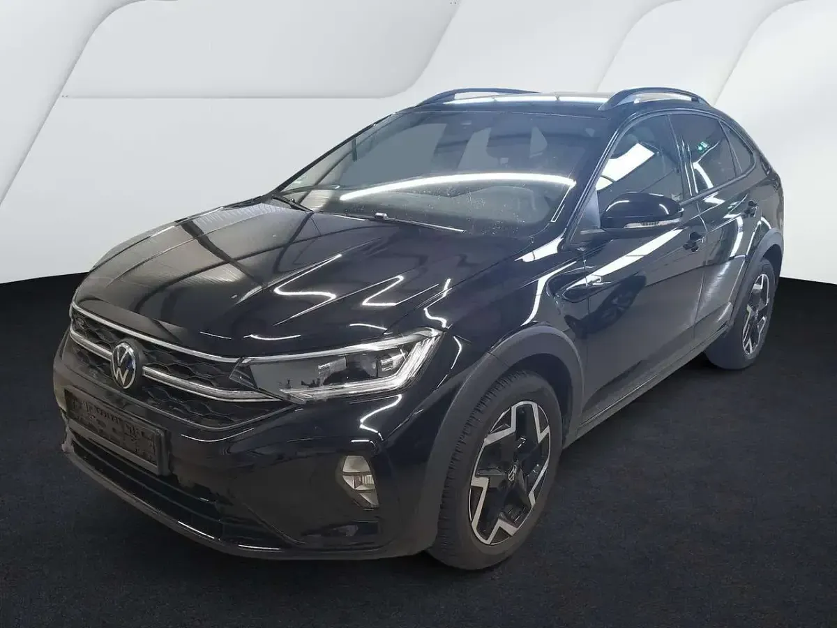Gebraucht VW Taigo R-line 150 PS (110 kW) 2025 Deep black perleffekt SUV