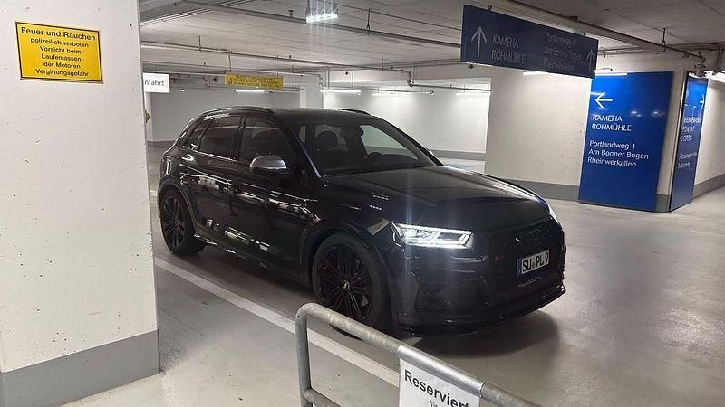 Schwarz Gebraucht 2018 Audi SQ5 Ambiente SUV | 43.990 € - Bild 1/4