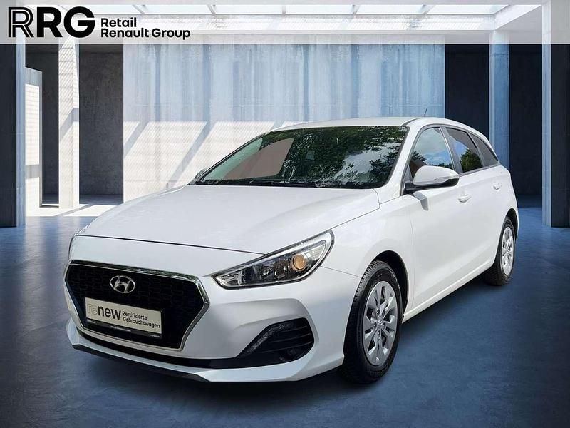 Weiß Gebraucht 2019 Hyundai i30 Select Kombi | 13.890 € (Fairer Preis) - Bild 1/3