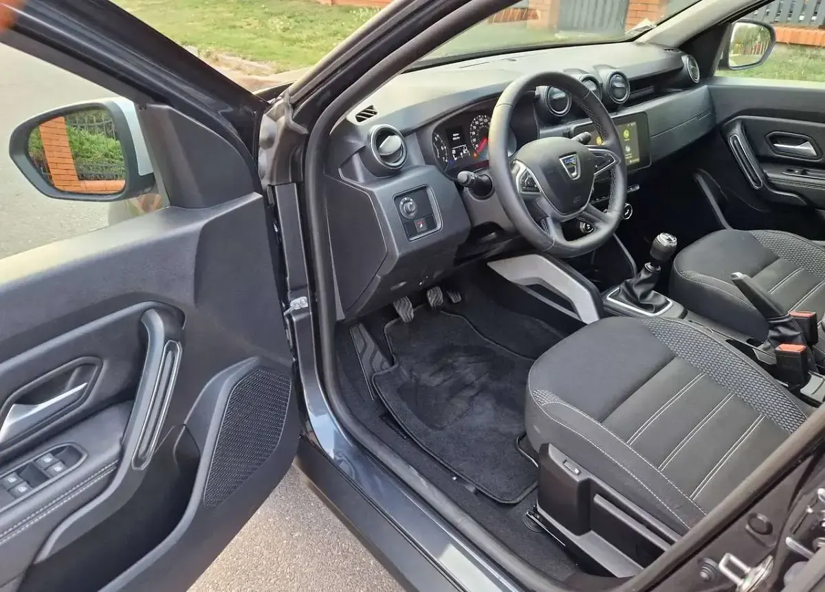 Gebraucht Dacia Duster Prestige 114 PS (83 kW) 2022 Grau SUV