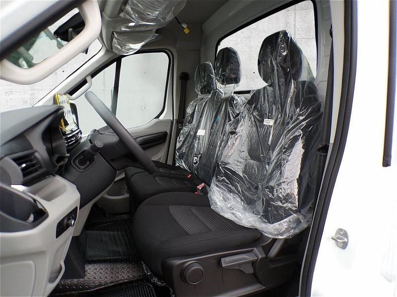 Neu Maxus V90 147 PS (108 kW) 2025 Weiß Van