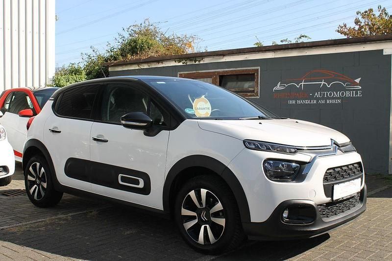 Weiß Gebraucht 2023 Citroën C3 Shine Kleinwagen | 14.300 € (Guter Preis) - Bild 1/4