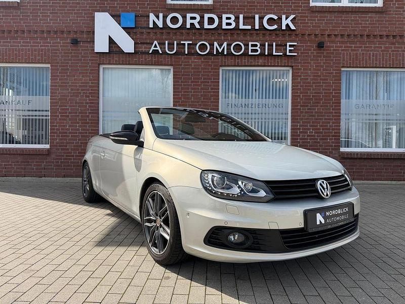 Usata VW Eos 122 CV (89 kW) 2012 Oro Cabrio