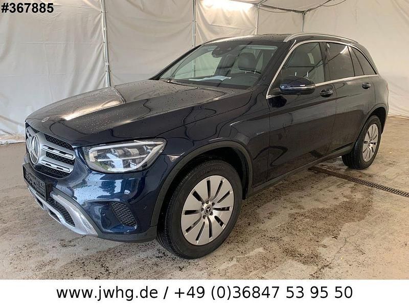 Blau Gebraucht 2021 Mercedes GLC300e SUV | 28.950 € (Fairer Preis) - Bild 1/4