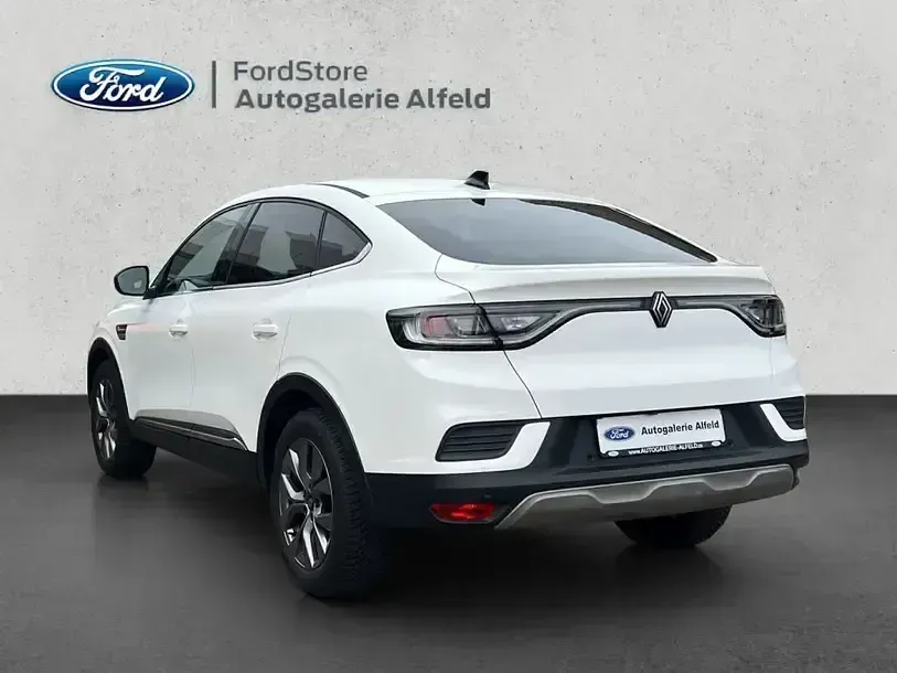 Gebraucht Renault Arkana Techno 140 PS (102 kW) 2024 Weiß SUV