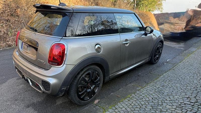 Second-hand Mini Cooper S 192 CP (141 kW) 2017 Argintiu Hatchback