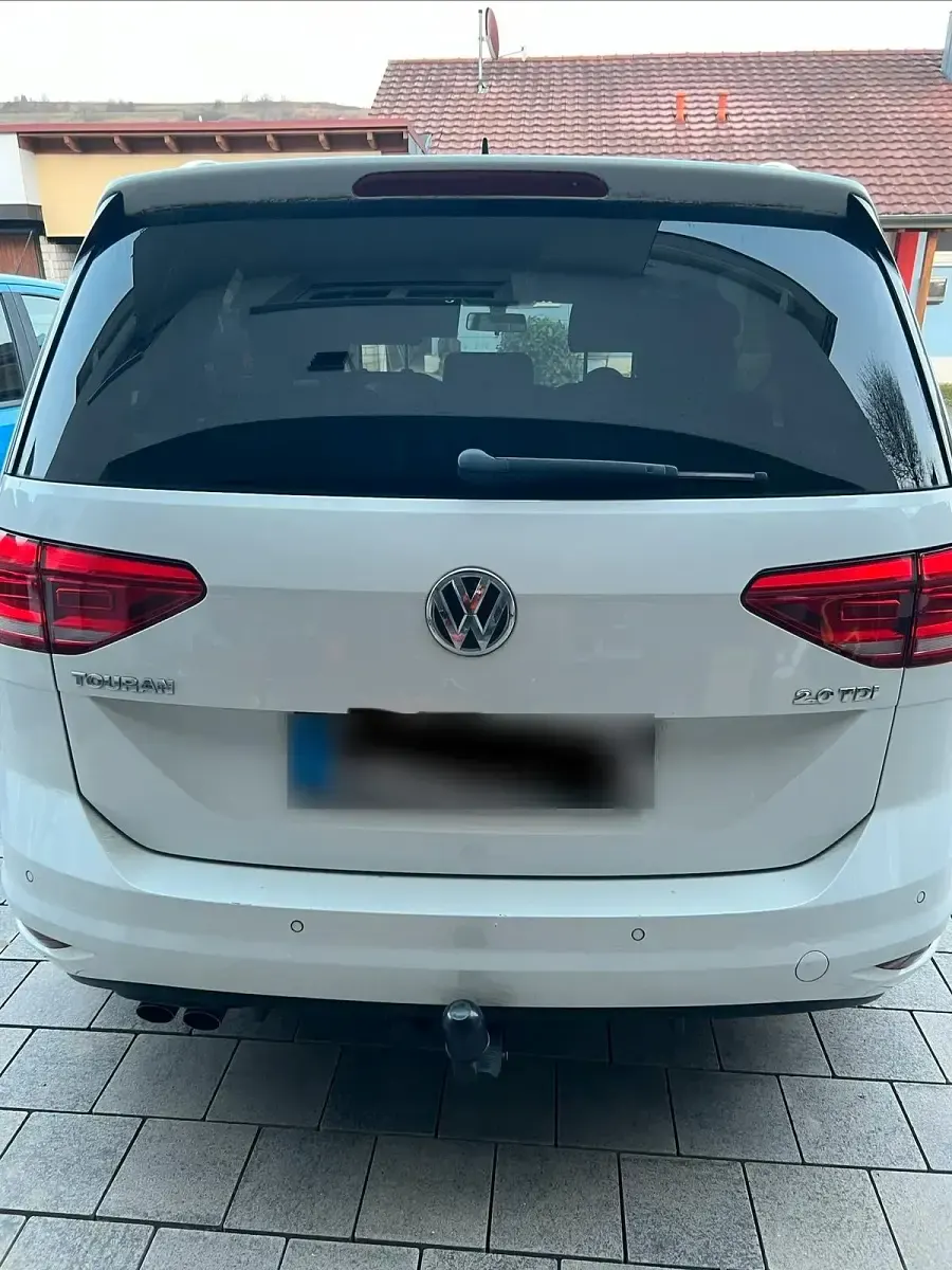 Gebraucht VW Touran 150 PS (110 kW) 2017 Weiß Van / Kleinbus