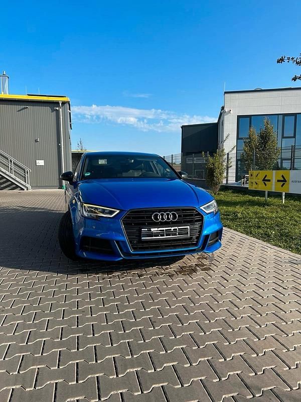 Gebraucht Audi A3 S-Line 150 PS (110 kW) 2018 Blau Limousine