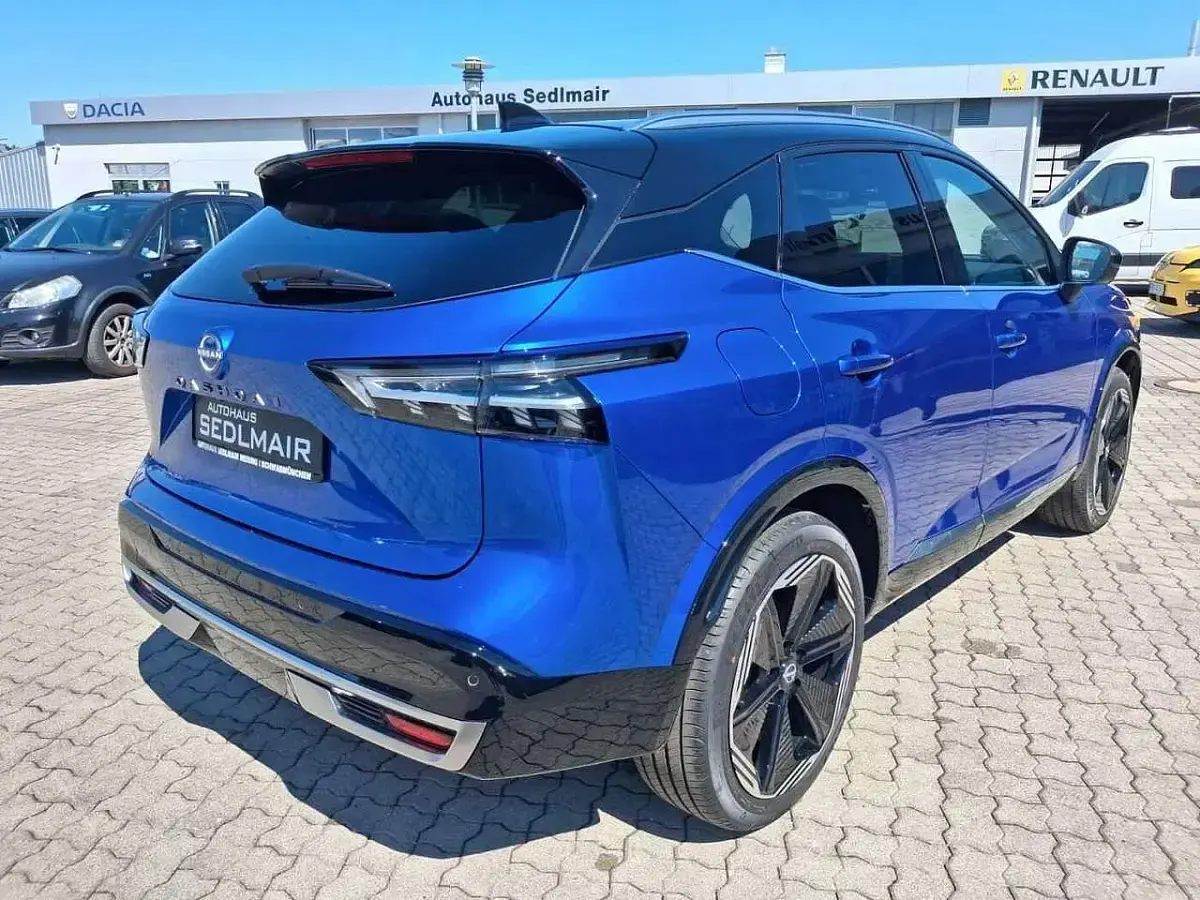 Neu Nissan Qashqai Tekna+ 158 PS (116 kW) 2026 Blau SUV