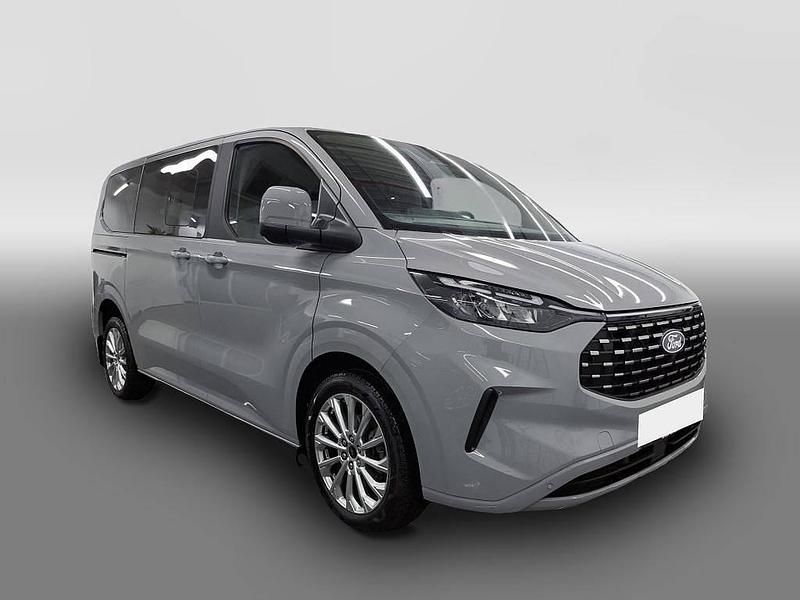 Gebraucht Ford Tourneo Titanium 150 PS (110 kW) 2024 Grau Van / Kleinbus
