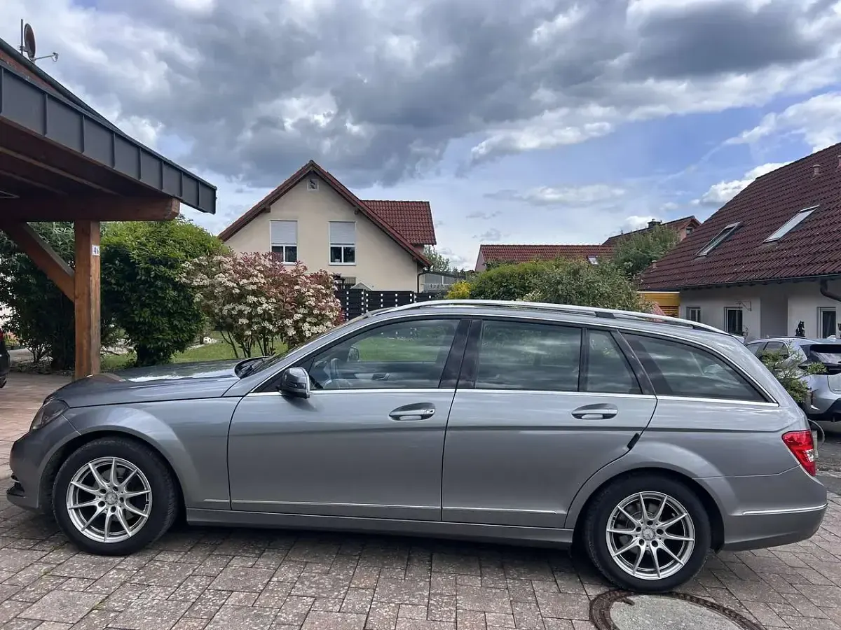 Gebraucht Mercedes C180 Edition 156 PS (114 kW) 2014 Silber Kombi