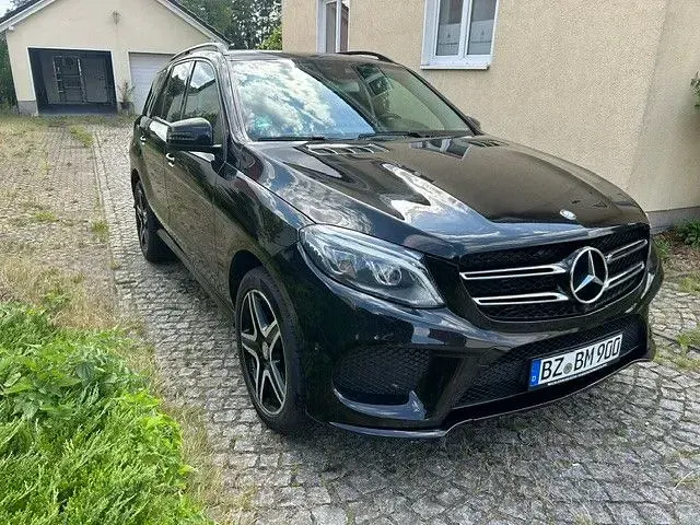 Gebraucht Mercedes GLE350 AMG line 258 PS (189 kW) 2016 Schwarz SUV
