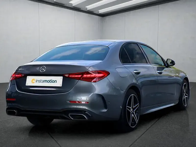 Gebraucht Mercedes C300 197 PS (144 kW) 2025 Grau Limousine