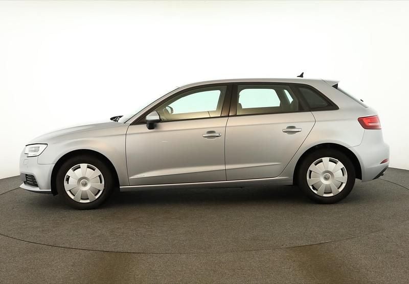 Gebraucht Audi A3 150 PS (110 kW) 2019 Florettsilber metallic SUV