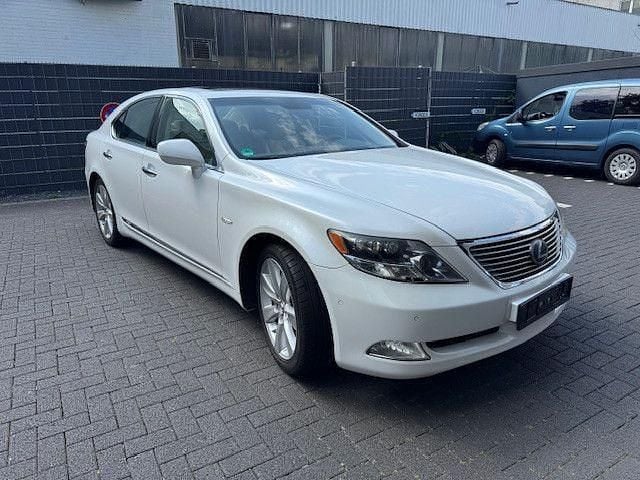 Gebraucht Lexus LS600 445 PS (327 kW) 2008 Weiß Limousine