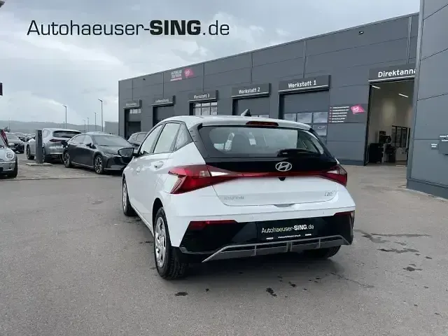 Neu Hyundai i20 101 PS (74 kW) 2026 Weiß Kleinwagen
