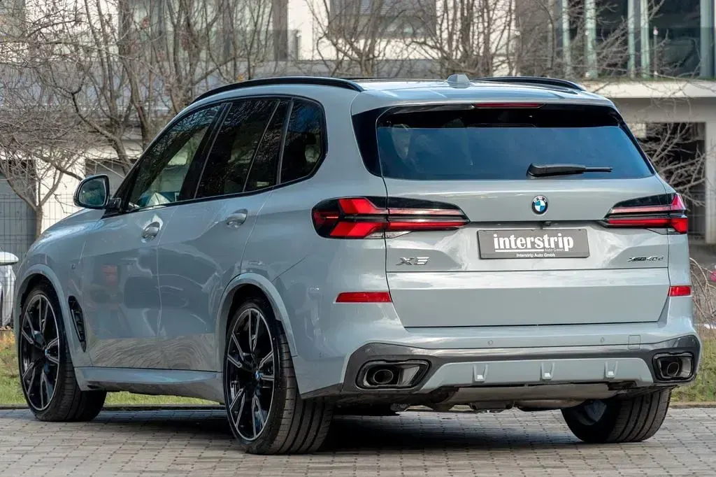 Gebraucht BMW X5 M Sport 352 PS (258 kW) 2026 Grau SUV