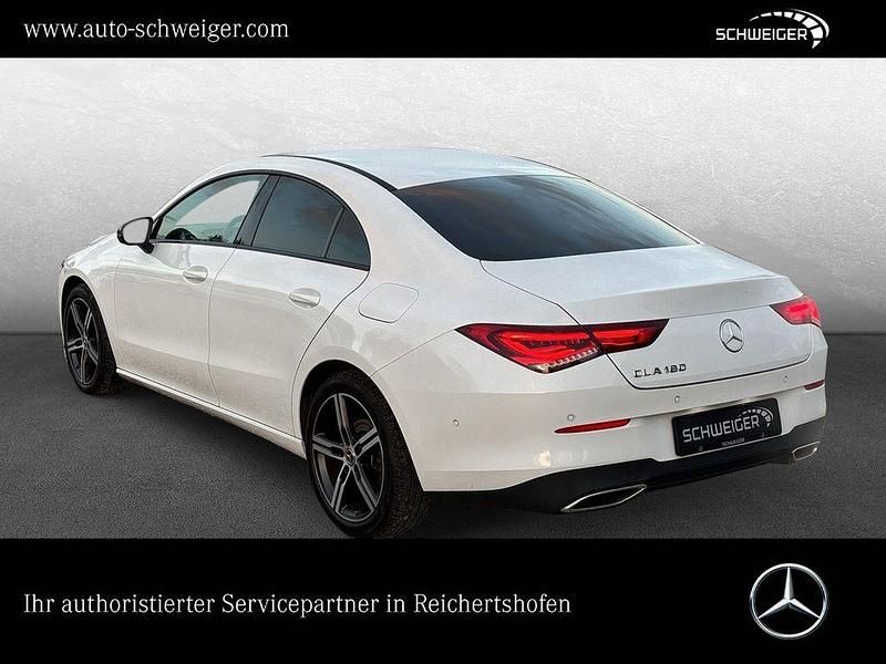 Gebraucht Mercedes CLA180 Progressive 136 PS (100 kW) 2021 Weiß Limousine