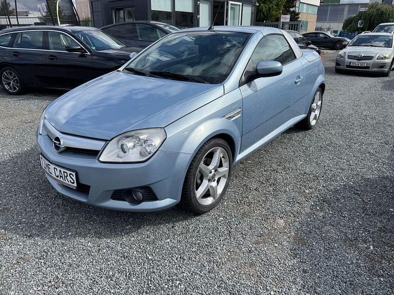 Blau Gebraucht 2005 Opel Tigra Cosmo Cabrio | 3.490 € (Etwas zu teuer) - Bild 1/4