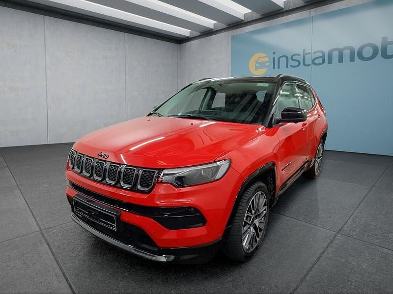Rot Gebraucht 2024 Jeep Compass Summit SUV | 26.949 € (Superpreis) - Bild 1/4
