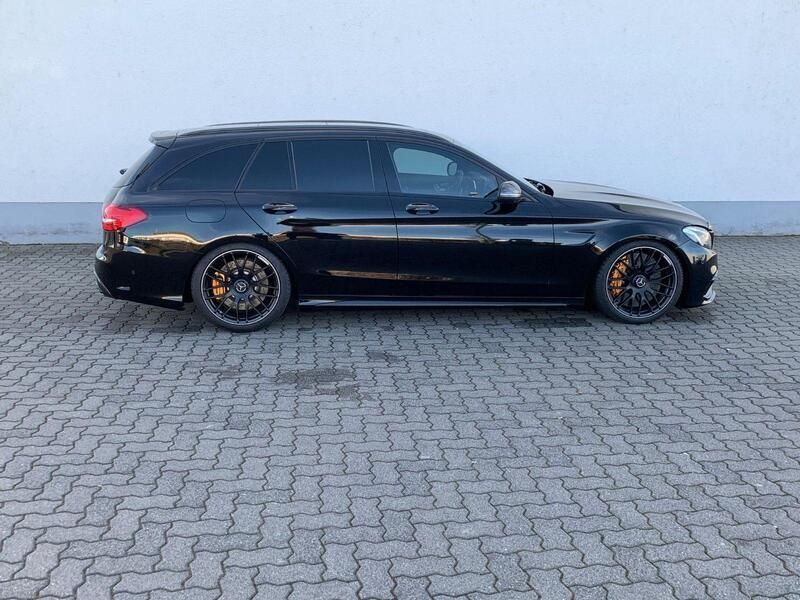 Schwarz Gebraucht 2017 Mercedes C63 AMG AMG Kombi | 55.000 € - Bild 1/4