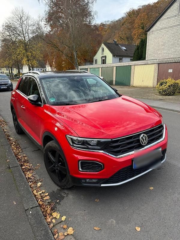 Rot Gebraucht 2019 VW T-Roc Sport SUV | 20.000 € (Superpreis) - Bild 1/4