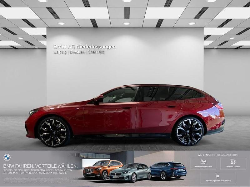 Gebraucht BMW 520 Comfort Edition 197 PS (144 kW) 2025 Rot Kombi