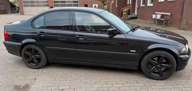 Gebraucht BMW 330 Basis 231 PS (169 kW) 1998 Schwarz Limousine