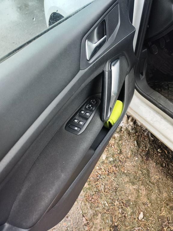 Weiß Gebraucht 2016 Peugeot 308 SW Kombi | 4.500 € (Fairer Preis) - Bild 1/4