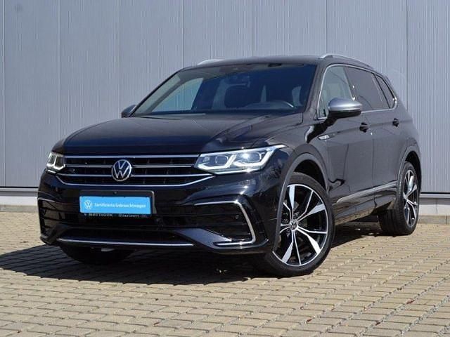 Gebraucht VW Tiguan Allspace R-line 200 PS (147 kW) 2021 Schwarz (deep black perleffekt) SUV