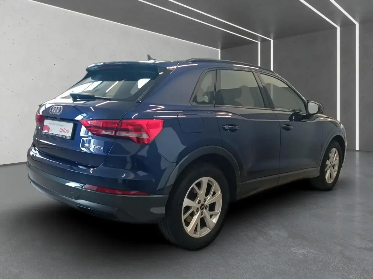 Gebraucht Audi Q3 Advanced 150 PS (110 kW) 2022 Navarrablau metallic SUV