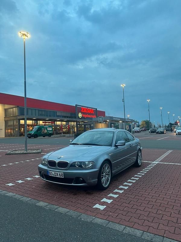 Grau Gebraucht 2003 BMW 325 M Sport Coupé | 9.300 € (Teuer) - Bild 1/4