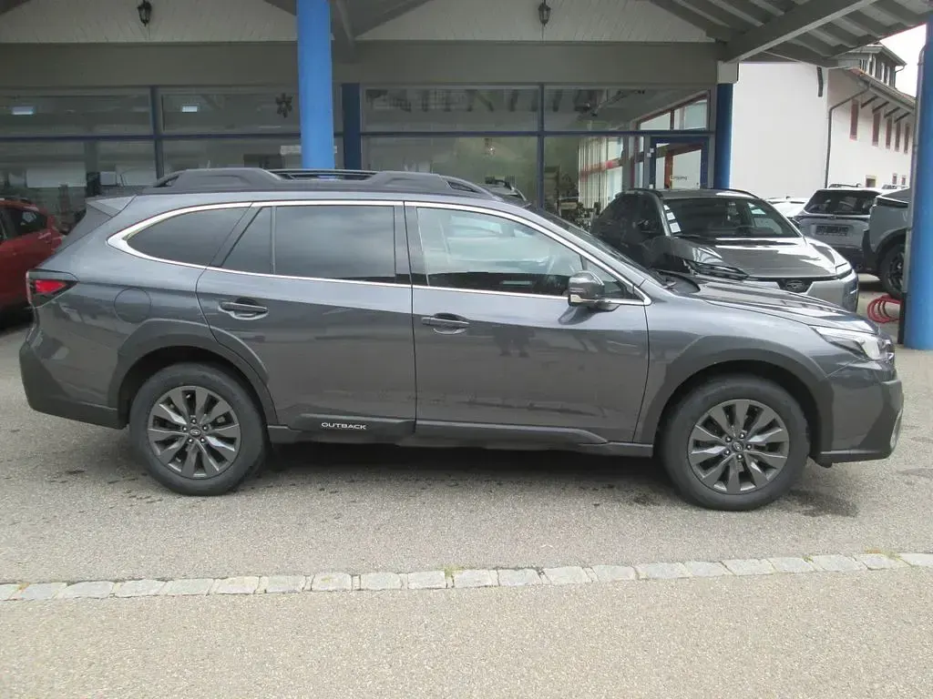 Gebraucht Subaru Outback Trend 169 PS (124 kW) 2023 Grau Kombi