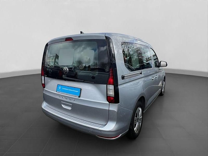 Gebraucht VW Caddy Basis 122 PS (89 kW) 2022 Silber Van / Kleinbus