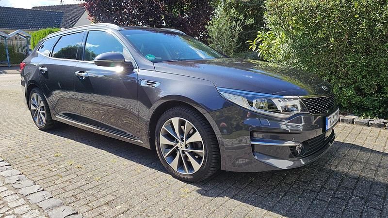Grau Gebraucht 2018 Kia Optima 3 Kombi | 18.900 € (Guter Preis) - Bild 1/4
