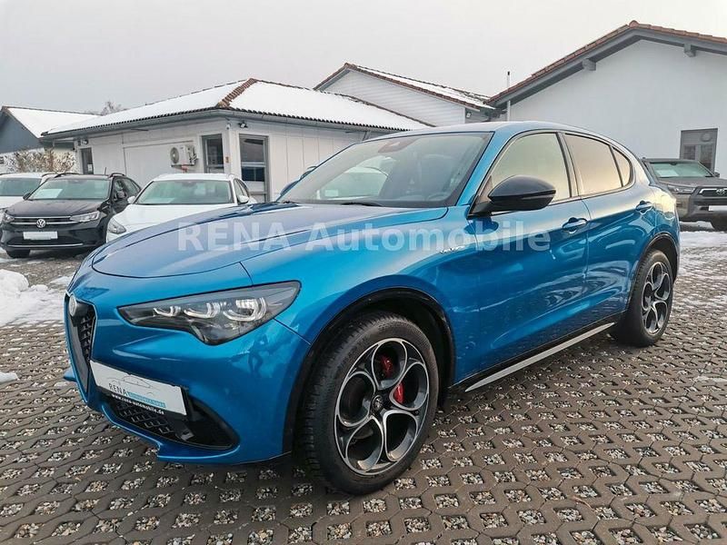 Blau Gebraucht 2023 Alfa Romeo Stelvio Ti SUV | 36.490 € (Guter Preis) - Bild 1/4