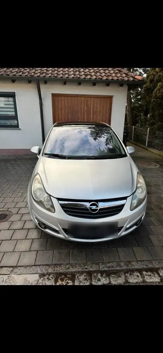 Gebraucht Opel Corsa 90 PS (66 kW) 2007 Silber Kleinwagen
