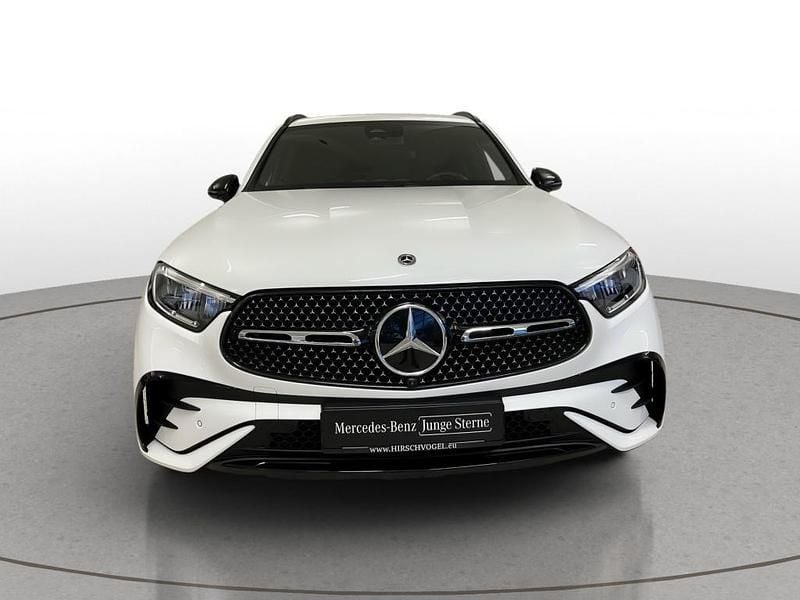 Gebraucht Mercedes GLC220 AMG line 197 PS (144 kW) 2025 Unilack polarweiß SUV