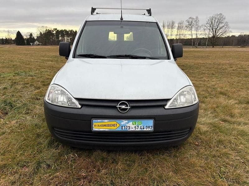 Second-hand Opel Combo 75 CP (55 kW) 2009 Alb Monovolum