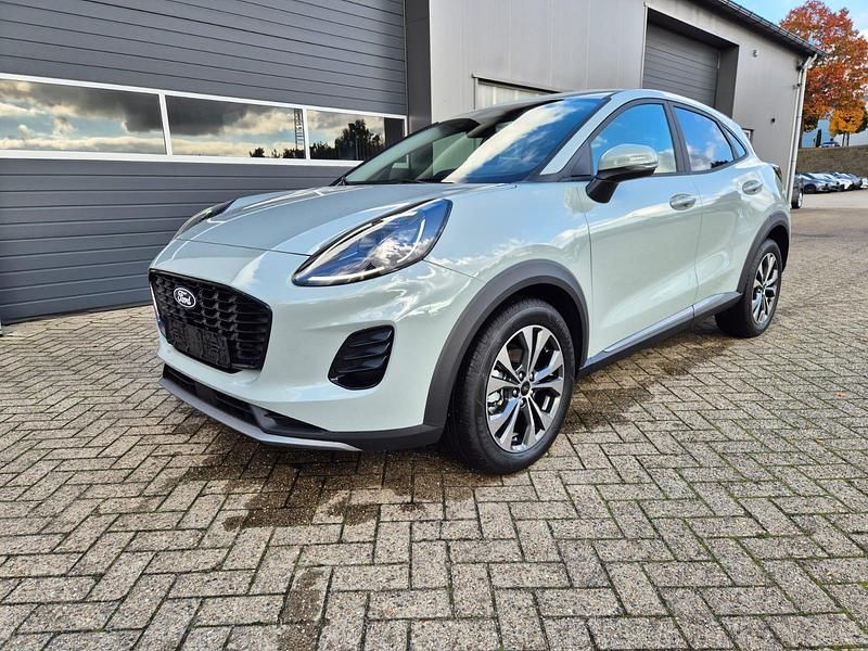 Cactus grey Neu 2025 Ford Puma Gen-E Titanium SUV | 24.180 € (Superpreis) - Bild 1/4