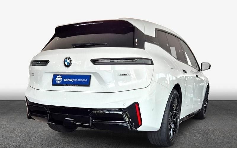 Neu BMW iX 300 kW (408 PS) 2025 Alpinweiß uni SUV