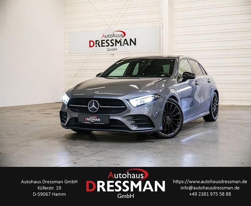 Mountaingrau met. Gebraucht 2022 Mercedes A180 AMG Limousine | 26.385 € (Guter Preis) - Bild 1/4