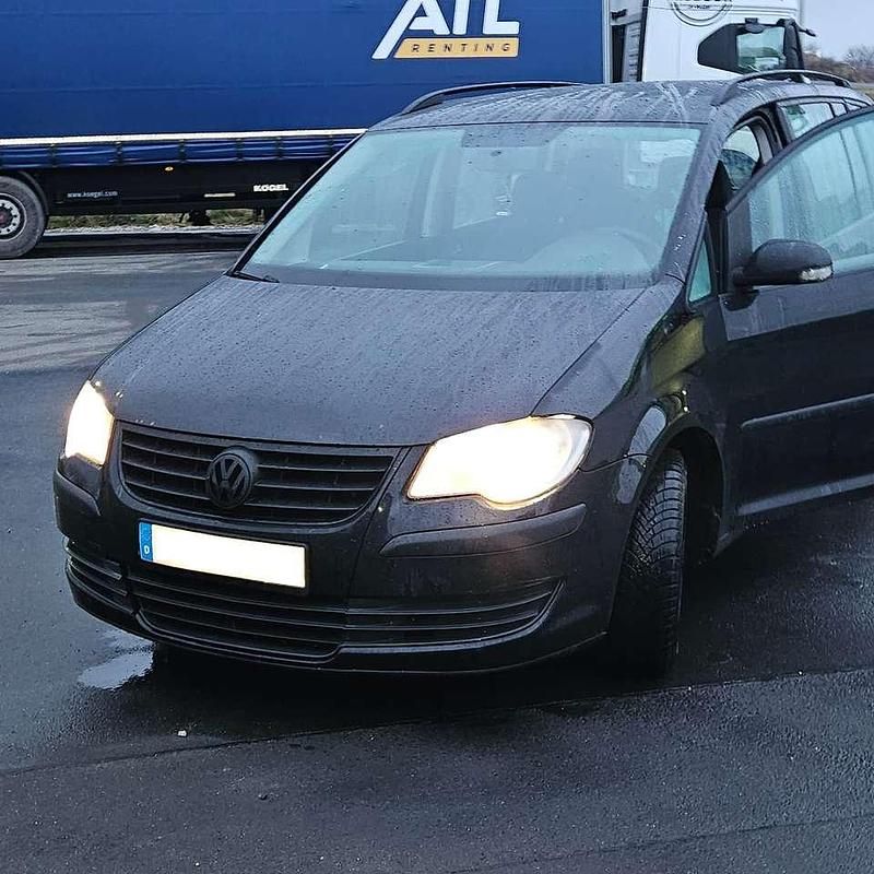 Gebraucht VW Touran Trendline 105 PS (77 kW) 2007 Schwarz Van / Kleinbus