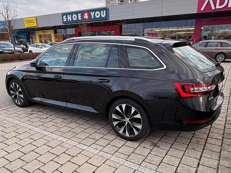 Gebraucht Skoda Superb Ambition 190 PS (139 kW) 2017 Schwarz Kombi